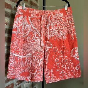 Born Fly coral and white short NWT | size large